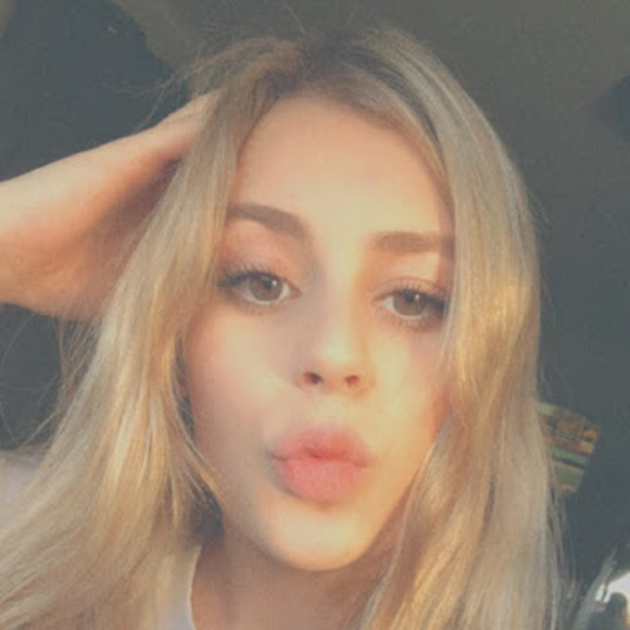 Meet your Posher, Tatum - Picture 1 of 1